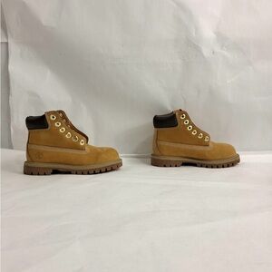 Timberland Kids Boots in Tan and Brown Leather